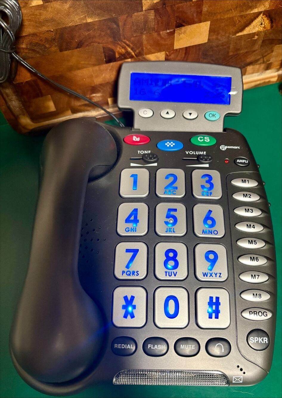 Geemarc AMPLI500 Amplified Big Button Phone Telephone Caller ID CL300FCC